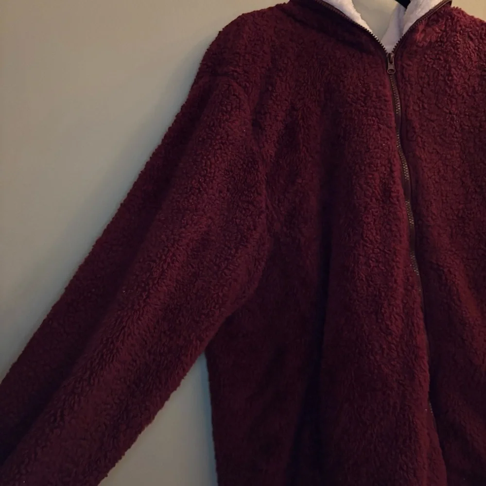 Caissip Women’s Sherpa Full-Zip Jacket – Burgundy & White Size XXL